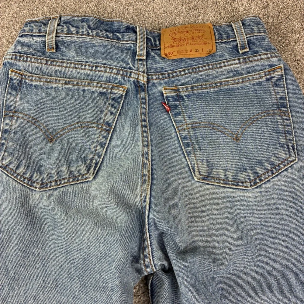 Vintage 90s Levi's 550 Relaxed Fit Tapered Leg Jeans Made USA Puerto Rico 32x31